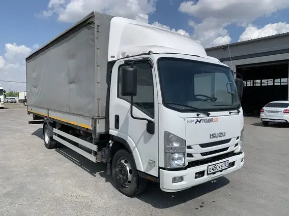 Тентованный грузовик Isuzu Elf 2020 года б/у фото 3