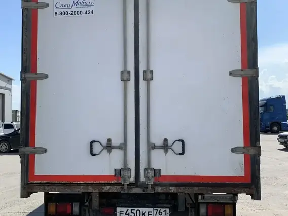 Тентованный грузовик Isuzu Elf 2020 года б/у фото 6