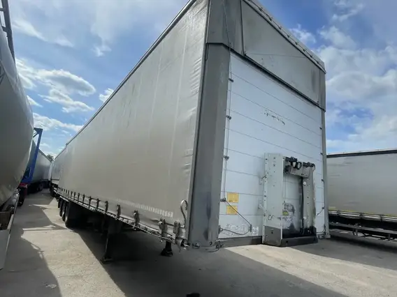 Тентованный полуприцеп Schmitz SCB S3T 2018 года б/у фото 4