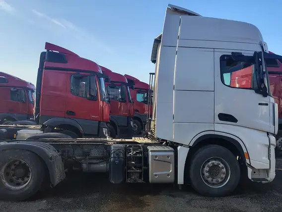 Седельный тягач SHACMAN SX4188YY381 2023 года б/у фото 11