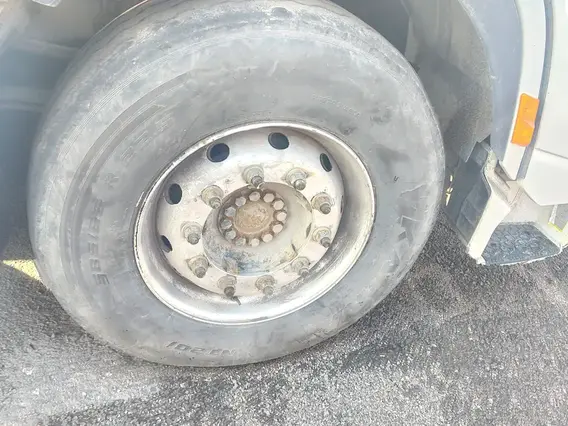 Седельный тягач SHACMAN SX4188YY381 2023 года б/у фото 21