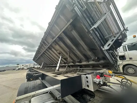 Полуприцеп-зерновоз Bonum 914295-01 2023 года б/у фото 4