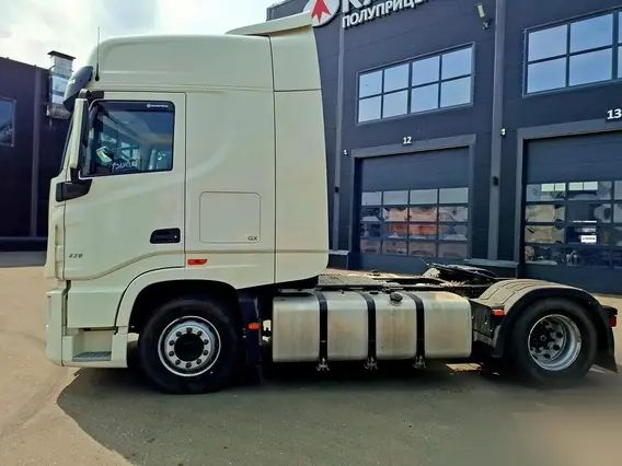 Седельный тягач Dongfeng gx 2024 года б/у фото 4