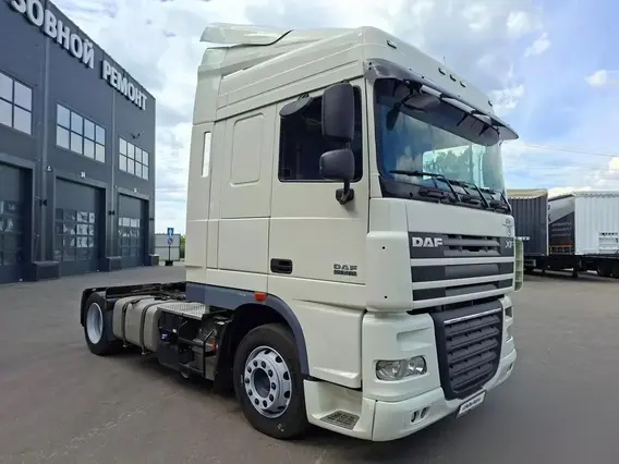Седельный тягач DAF XF 2020 года б/у
