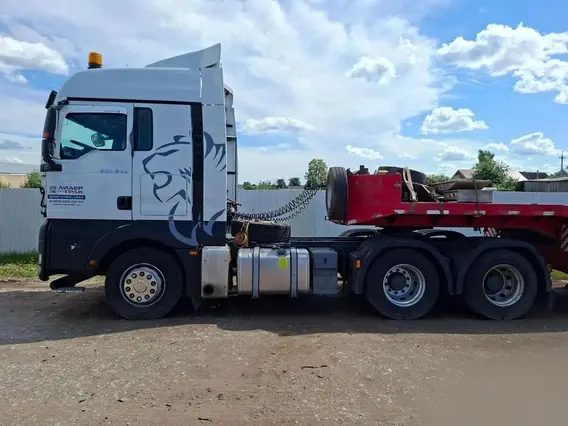 Седельный тягач SITRAK c7h 2023 года б/у фото 2