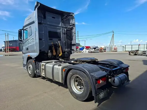 Седельный тягач FAW J7 2023 года б/у фото 5