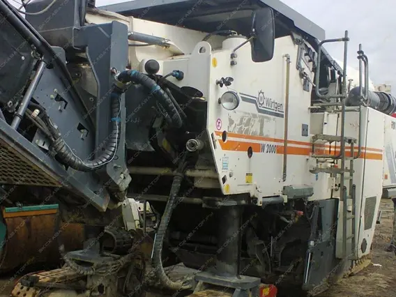 Дорожная фреза Wirtgen WR 2000 2008 года б/у