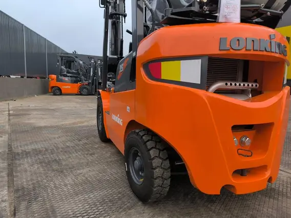 Автопогрузчик вилочный газ-бензиновый LG15GLT LONKING г/п 1,5 т. двигатель Nissan GK21 (Япония) новый фото 6