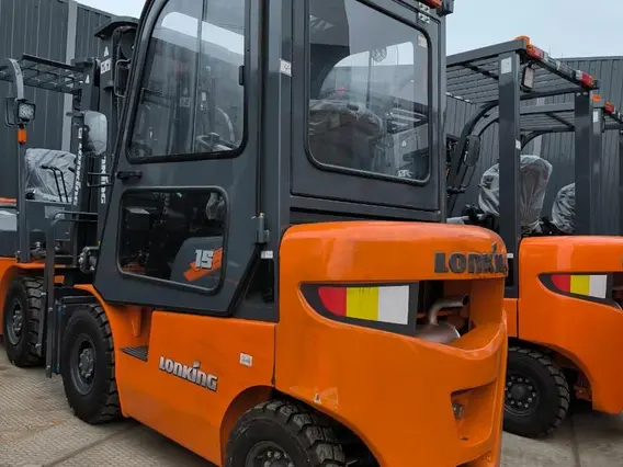 Автопогрузчик вилочный газ-бензиновый LG30GLT LONKING г/п 3,0 т. двигатель Nissan GK25 (Япония) новый фото 16