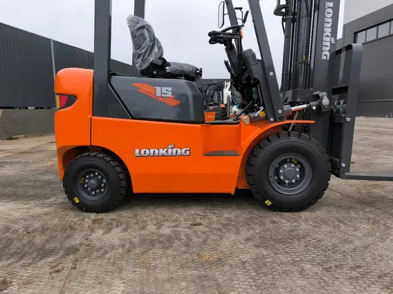 Автопогрузчик вилочный газ-бензиновый LG30GLT LONKING г/п 3,0 т. двигатель Nissan GK25 (Япония) новый фото 10