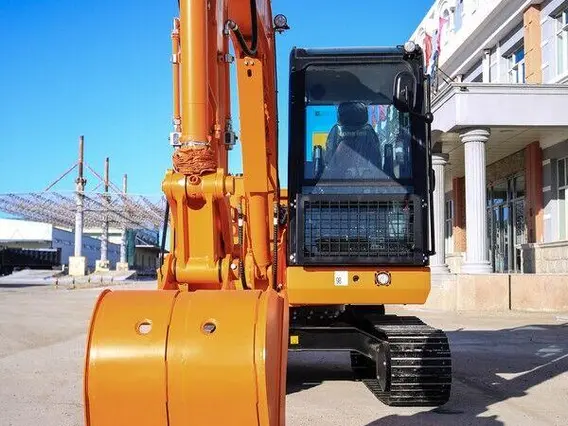 Мини-экскаватор гусеничный LONKING CDM6060 2025 года новый фото 6