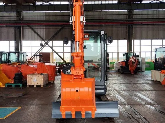 Мини-экскаватор гусеничный LONKING CDM6025 2025 года новый фото 2