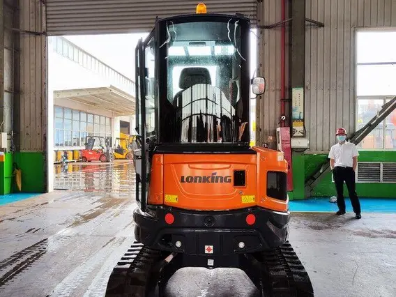 Мини-экскаватор гусеничный LONKING CDM6025 2025 года новый фото 6