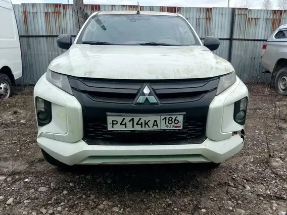 Пикап Mitsubishi L200 2021 года б/у фото 3