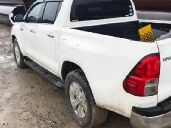 Пикап Toyota HILUX 2018 года б/у фото 6