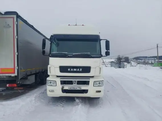 Седельный тягач КАМАЗ 5490-S5 M1840 2020 года б/у фото 2