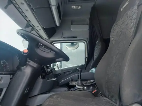 Седельный тягач КАМАЗ 5490-S5 M1840 2020 года б/у фото 7