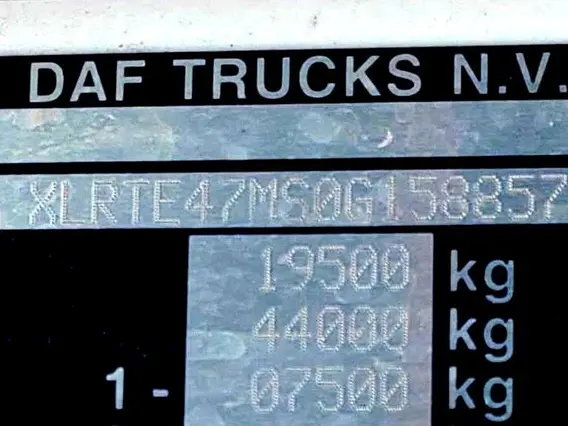 Грузовой тягач седельный ДАФ FT XF 105 460 2017 года б/у фото 6