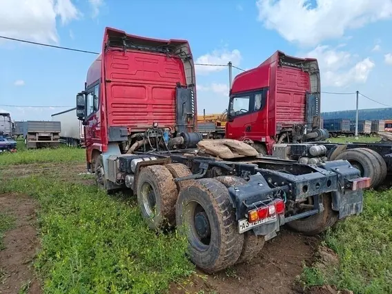 Тягач седельный SHACMAN SX42584V324 2022 года б/у фото 8
