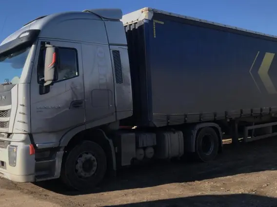 Седельный тягач Hongyan CQ4186HV52 2023 года б/у фото 9