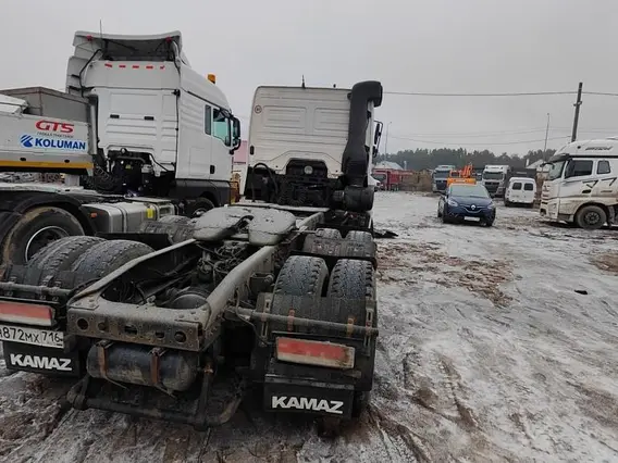 Седельный тягач КАМАЗ 65206-Т5 2018 года б/у фото 7