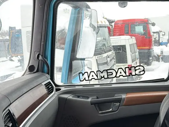 Седельный тягач SHACMAN SX42584V324 2023 года б/у фото 11