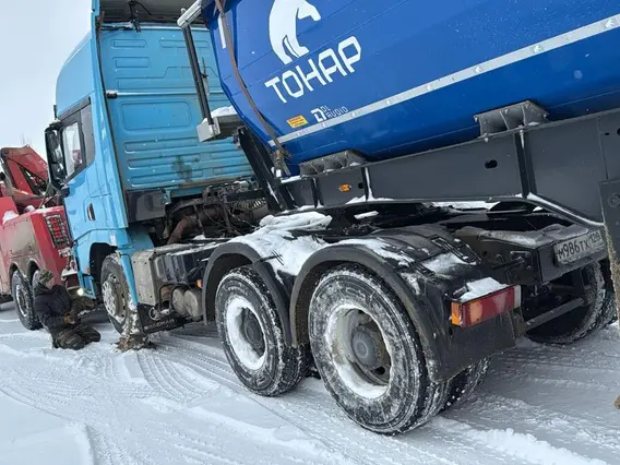 Седельный тягач SHACMAN SX42584V324 2023 года б/у фото 6