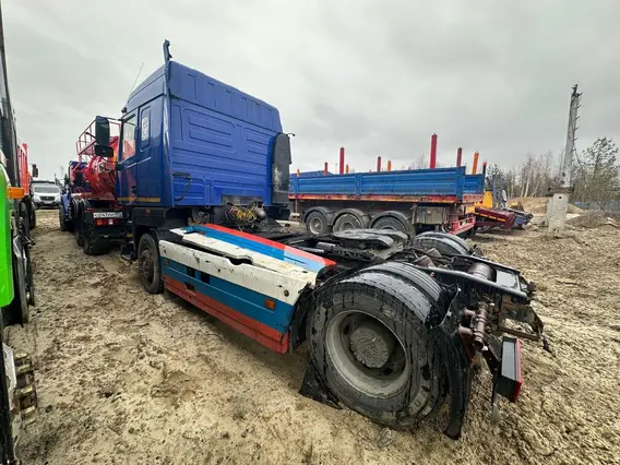 Грузовой седельный тягач МАЗ-5440С9-520-031 2020 года б/у фото 3