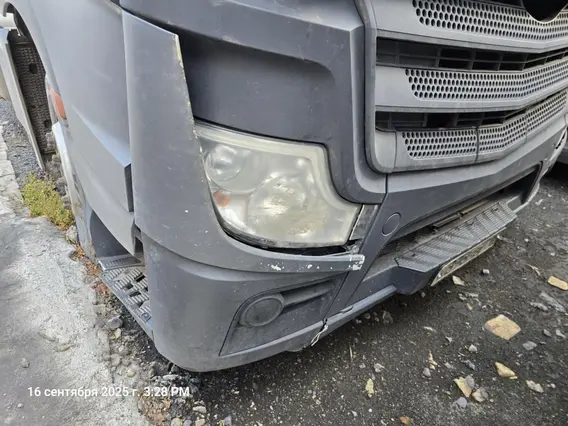 Седельный тягач Mercedes-Benz Actros 2021 года б/у фото 9