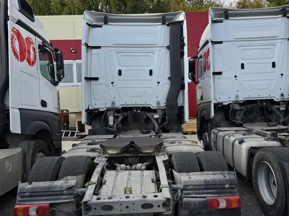 Седельный тягач Mercedes-Benz Actros 2021 года б/у фото 5