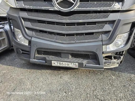 Седельный тягач Mercedes-Benz Actros 2021 года б/у фото 11