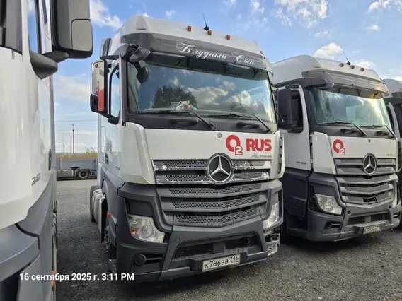 Седельный тягач Mercedes-Benz Actros 2021 года б/у фото 3