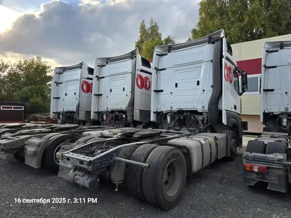 Седельный тягач Mercedes-Benz Actros 2021 года б/у фото 4