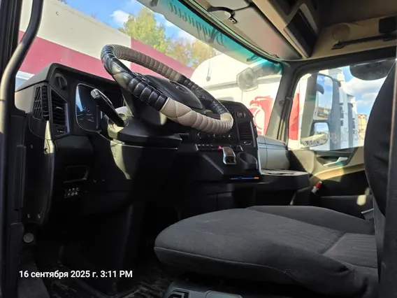 Седельный тягач Mercedes-Benz Actros 2021 года б/у фото 7