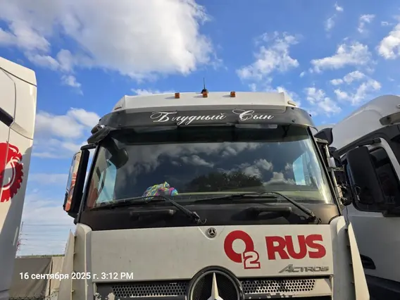 Седельный тягач Mercedes-Benz Actros 2021 года б/у фото 8