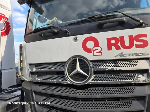 Седельный тягач Mercedes-Benz Actros 2021 года б/у фото 10