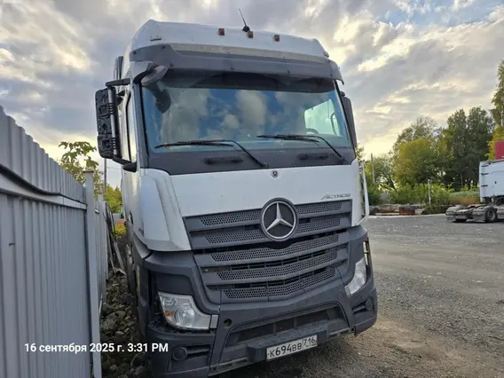 Седельный тягач Mercedes-Benz Actros 2021 года б/у фото 2