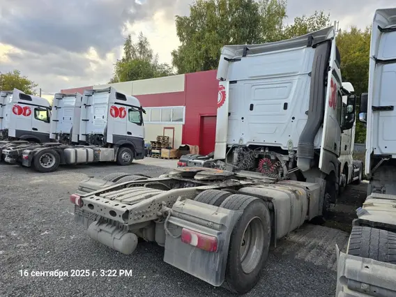 Седельный тягач Mercedes-Benz Actros 2021 года б/у фото 3