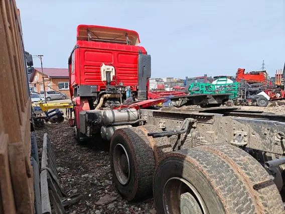 Седельный тягач SHACMAN SX42586V385 2023 года б/у фото 5
