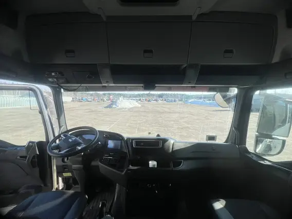 SITRAK C7H 2023 года б/у фото 9