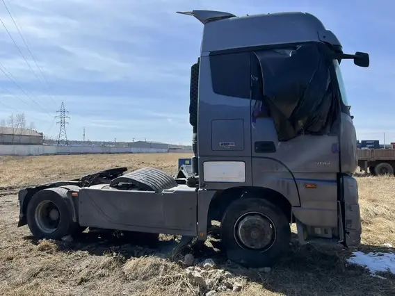 Седельный тягач FOTON AUMAN 2023 года б/у фото 8