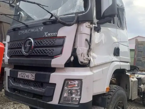 Седельный тягач SHACMAN SX42586V385 2023 года б/у