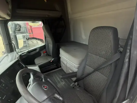 Седельный тягач Scania R4X200 R410 2020 года б/у фото 9