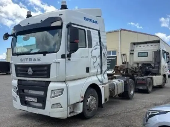 Седельный тягач SITRAK C7H 2022 года б/у