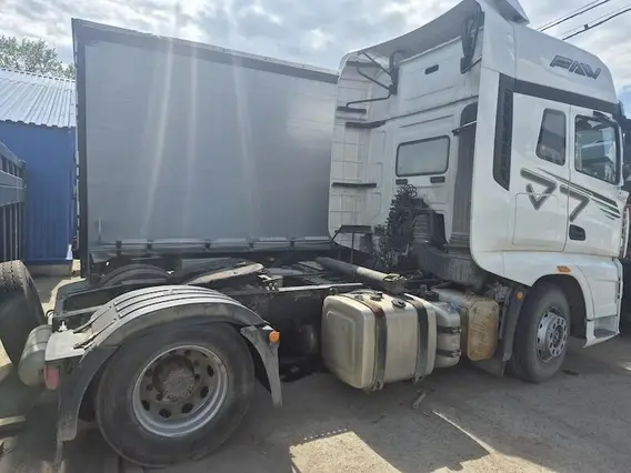 Седельный тягач FAW CA4180P77K25E5 2023 года б/у фото 2