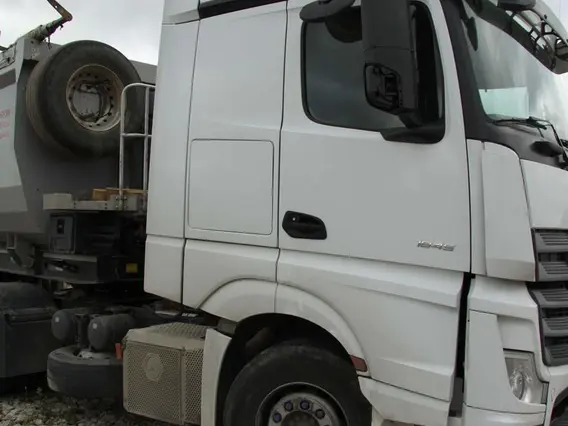 Тягач MERCEDES-BENZ Actros 2021 года б/у фото 4