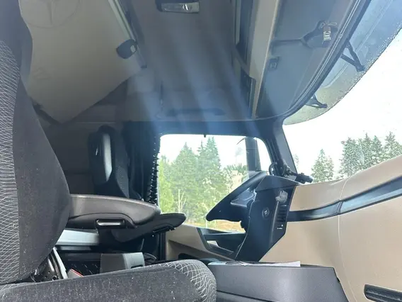 Тягач MERCEDES-BENZ Actros 2021 года б/у фото 10