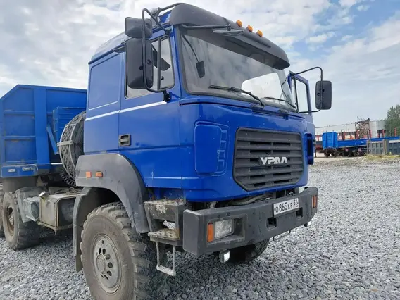Седельный тягач УРАЛ-44202-3511-82 2021 года б/у фото 5