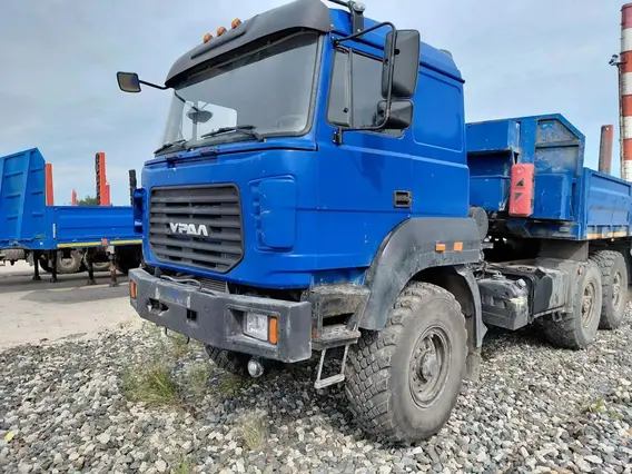 Седельный тягач УРАЛ-44202-3511-82 2021 года б/у фото 4