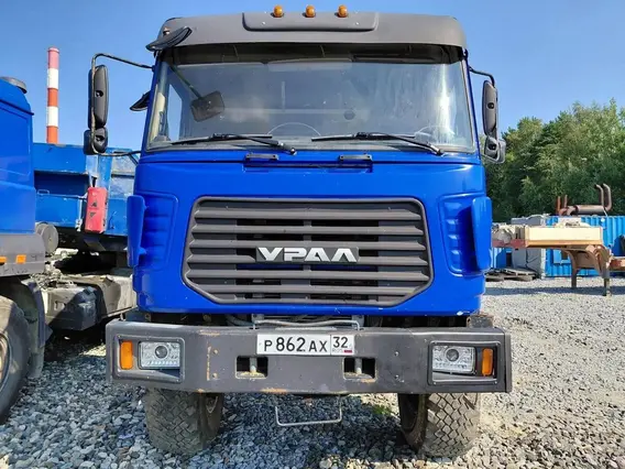 Седельный тягач УРАЛ 44202-82 2023 года б/у фото 3